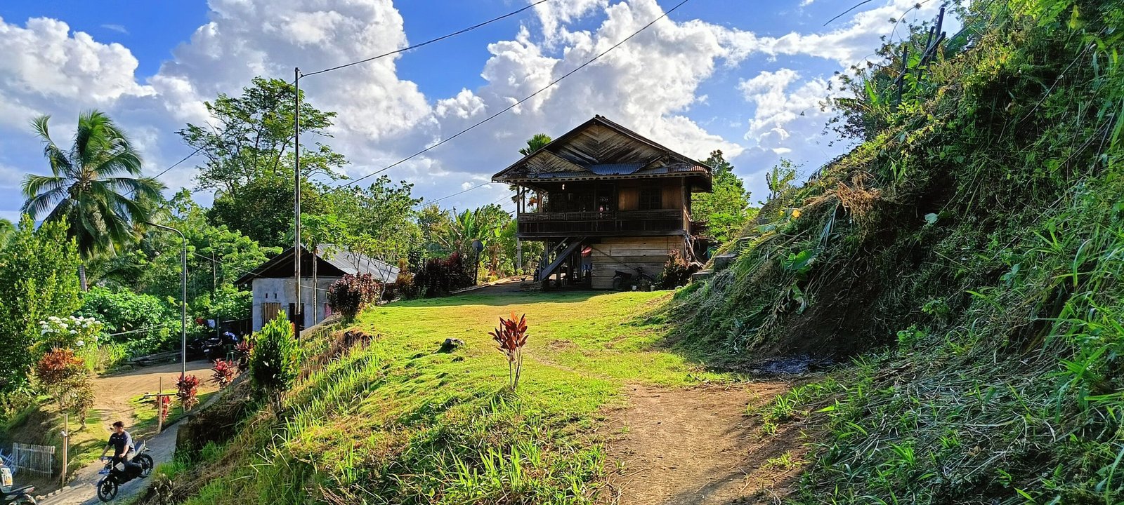 1080x600